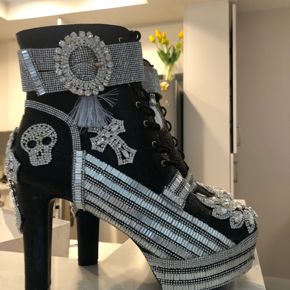 beautiful amazing black high boots